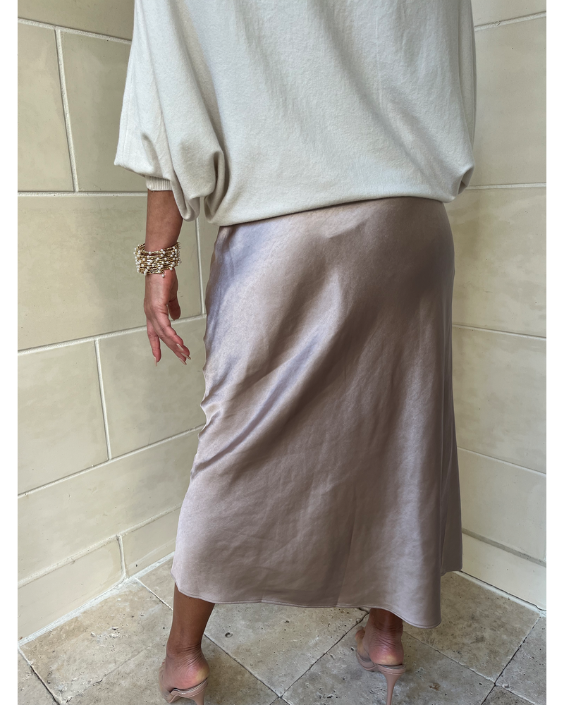 FALL IN THE AIR SATIN MIDI SKIRT